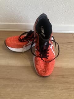 asics マラソンシューズ　マジックスピード　25.5cmのサムネイル