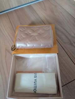 Louis Vuitton モノグラム 二つ折り財布のサムネイル
