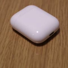 Apple純正ワイヤレスイヤホン AirPods 第1世代 ケースのみのサムネイル
