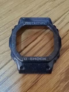 G-SHOCK DW5600GM ベゼルのサムネイル