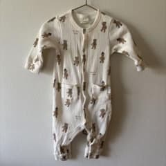 ジェラートピケ⭐︎ くま柄ロンパース 70-80cmのサムネイル