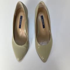 madras エナメルパンプス ベージュのサムネイル