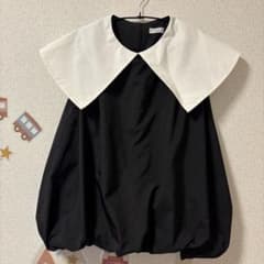 バルーンシルエットシャツ 黒・白のサムネイル