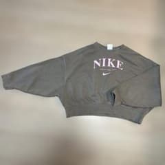 NIKE グレー トレーナー Mサイズ（140〜150とのこと）のサムネイル