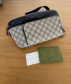 GUCCI GGスプリーム ベルトバッグ ボディバッグのサムネイル