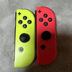 Nintendo Switch Joy-Con ネオンイエロー/ネオンレッドのサムネイル