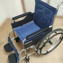 神戸市内引き取り　自走用車椅子 折りたたみ式 ブルー 神戸市内引き取り 自走用車椅子 折りたたみ式 ブルー - メルカリ