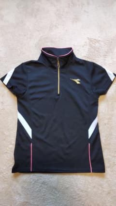 ヤグ様専用　　DIADORA　Mサイズ　黒　テニスウェアのサムネイル