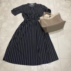 お値下げ　新品✨　シワがつかないオンワード樫山anysis ストライプワンピースのサムネイル