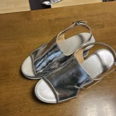 サンダルのサムネイル