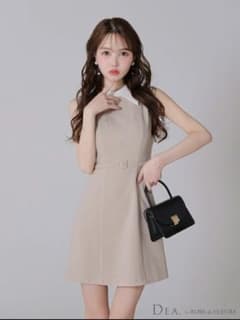 DEA ベージュ 襟付きドレス