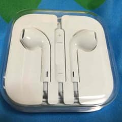 《新品 未使用》iPhone 正規品 イヤホンマイクのサムネイル