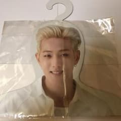 iKON ドンヒョク　フォトハンガーのサムネイル