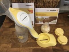 medela手動 メデラ 搾乳器 哺乳瓶のサムネイル