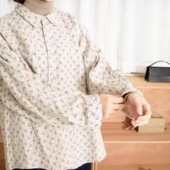 SUSURI ススリ 22-354 花柄 ビュグラーシャツ beige - メルカリ