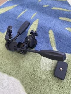 更に再値下げします。ベルボン雲台PHD-65Dのサムネイル