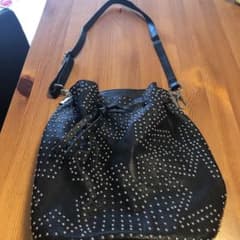 ZARA かばんのサムネイル