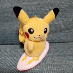 ポケモンセンター ピカチュウ サーフィン なみのり ぬいぐるみ