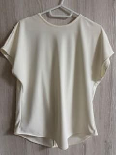 UNIQLO 半袖ブラウス ホワイト Sのサムネイル