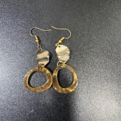 ゴールドメタル プレート フープ ピアス