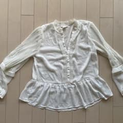 42サイズ　H&M ホワイトレーシーブラウスのサムネイル