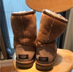 UGGブーツのサムネイル