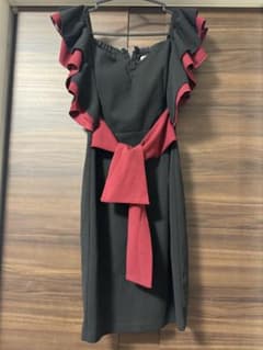 ドレスのサムネイル