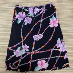 レオナードのスカートのサムネイル