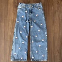 H&M Hello Kitty 総柄 デニムパンツ キッズ　120cm