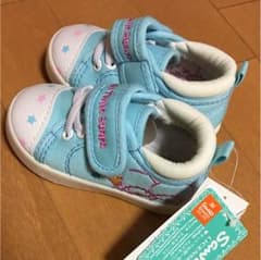 キキララ  スニーカー ☆新品未使用タグ付き☆ 12.5センチのサムネイル