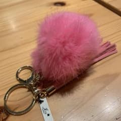 キーホルダー　チャーム　ぽんぽんのサムネイル