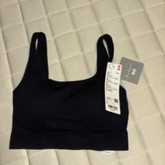 UNIQLO  シームレスのサムネイル