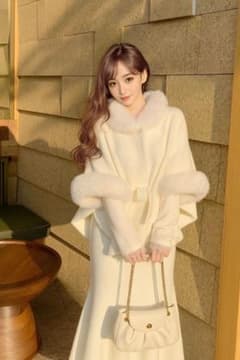 ケープ コート ポンチョ ファー ふわふわ アイボリー 韓国 miu系穿搭