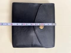 いちご様専用　イルビゾンテ　二つ折り財布のサムネイル