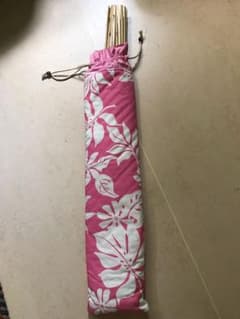 プイリ(フラ用の楽器)のポーチのサムネイル