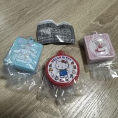 サンリオ クッキー缶チャーム キティ シナモロール マイメロディ マロンクリームのサムネイル