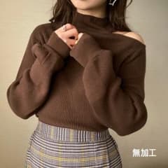 ニットセーターのサムネイル