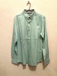 新品未使用　BLUE TORNADO シャツのサムネイル