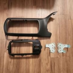 トヨタ　ヴィッツ(NSP130)オーディオパネル 　　　新車外し トヨタ ヴィッツ(NSP130)オーディオパネル 新車外し - メルカリ