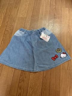 ベビド　キティーコラボ　スカートのサムネイル
