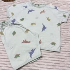 恐竜　パジャマのサムネイル