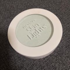 REVLON SkinLights プレストパウダーのサムネイル
