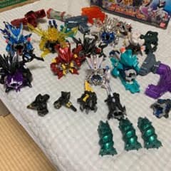 クロスファイトビーダマンのサムネイル