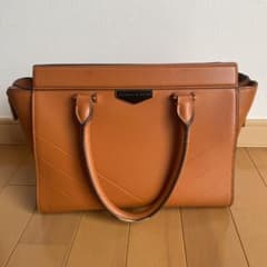 CHARLES & KEITH バッグ　キャメルのサムネイル