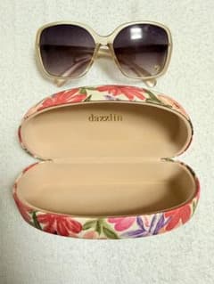 【ケース付】dazzlin ダズリン ビッグフレーム サングラス ハートベージュのサムネイル