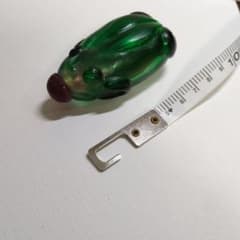 ★骨董品　アンティーク　鼻煙壷かえる蛙 ガラス嗅ぎタバコ 蛙モチーフ 工芸品 古道具 アンティーク - メルカリ