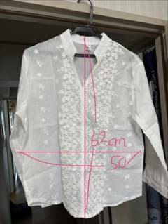 ホワイト 花柄刺繍 ブラウス 九分袖 かぶりのサムネイル