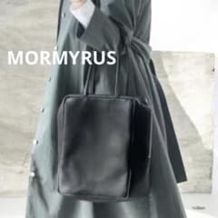 MORMYRUS モルミルス グロスレザー レザートートバッグ スクエア 黒