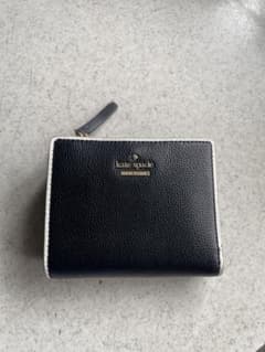 専用【メルカリ便送料込】TOD'S ケイト 二つ折り財布 ブラック kate spade NEW YORK 二つ折り財布 ブラック - メルカリ