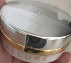ALLURE POUDRE TENDRE TENDER BODY POWDERのサムネイル
